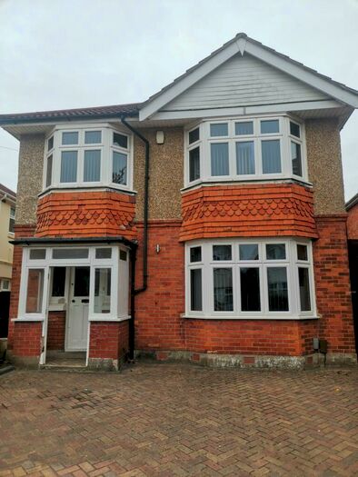 7 Bedroom House To Rent In Bedroom Detached House In Winton, BH9