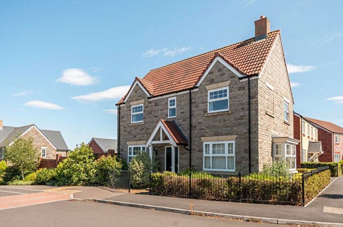 4 Bedroom Detached House For Sale In Squirrel Crescent, Thornbury, BS35