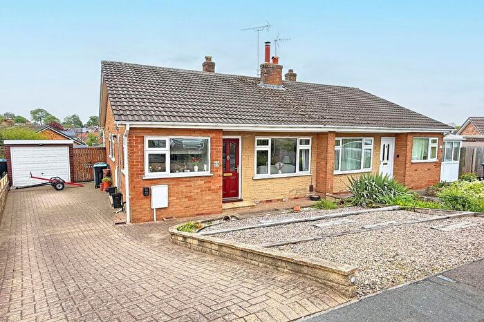2 Bedroom Semi-Detached Bungalow For Sale In Manor Drive, Knaresborough, HG5