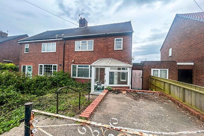 2 Bedroom Semi-Detached House For Sale In North View, Sunderland, SR4