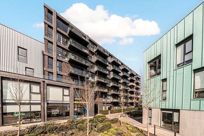 1 Bedroom Flat For Sale In Hart Yard, Bow, E3