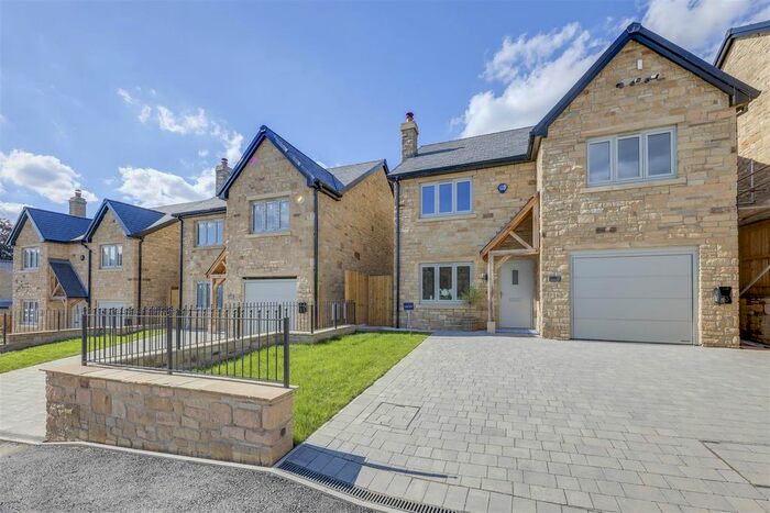 4 Bedroom Detached House To Rent In Johnny Barn Close, Higher Cloughfold, Rossendale, Lancashire, BB4