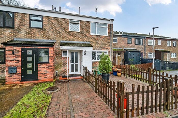 3 Bedroom Terraced House For Sale In Elizabeth Close, Bracknell, Berkshire, RG12