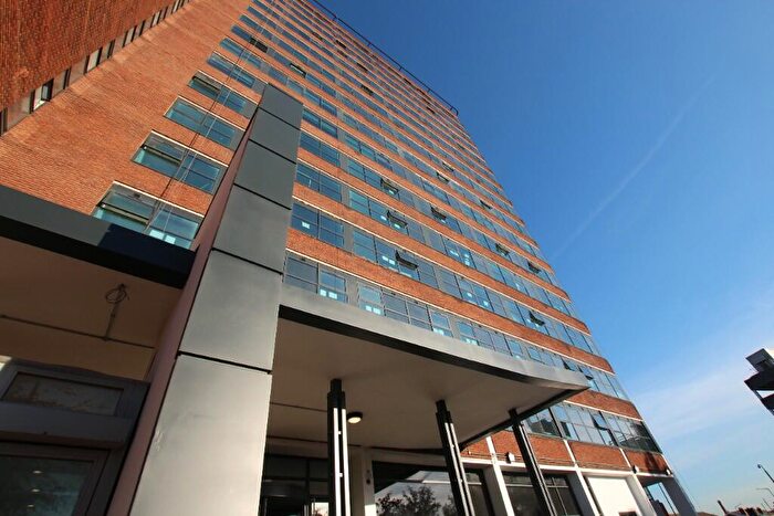 1 Bedroom Apartment To Rent In Chester Road, Manchester, Greater Manchester, M16