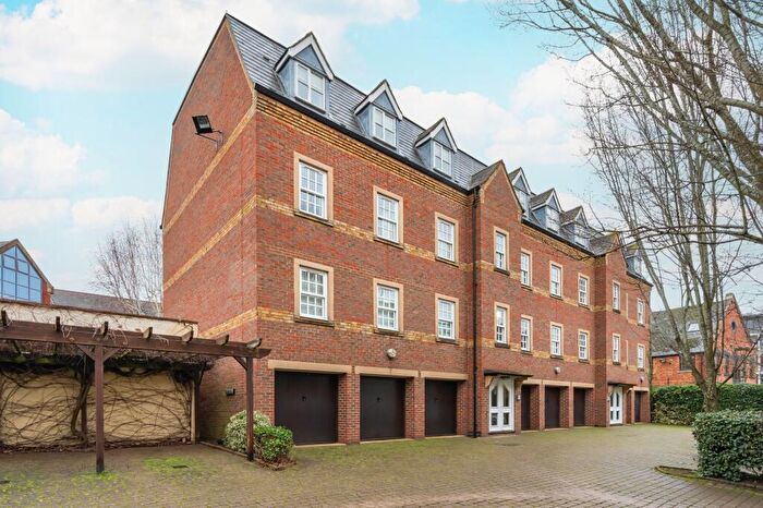 2 Bedroom Flat For Sale In St. Thomas Street, Oxford, OX1
