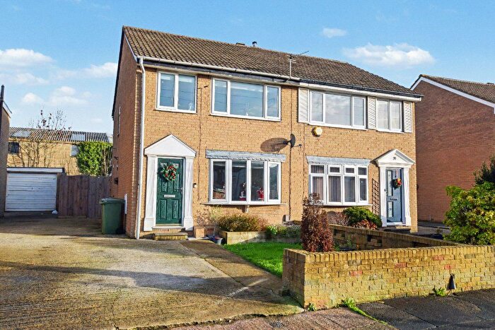 3 Bedroom Semi-Detached House For Sale In Hirstlands Drive, Ossett, West Yorkshire, WF5