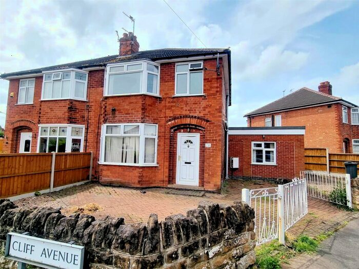 4 Bedroom Property To Rent In Cliff Avenue, Loughborough, Leicestershire, LE11