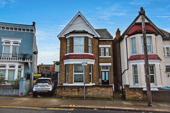 1 Bedroom Flat For Sale In Nightingale Road, London, NW10