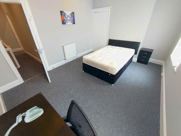 4 Bedroom Terraced House To Rent In Cotswold Street, Liverpool, L7