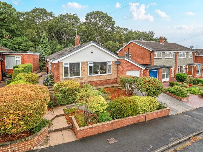 2 Bedroom Bungalow For Sale In Woodland Rise, Wakefield, West Yorkshire, WF2