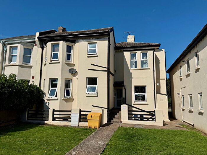 1 Bedroom Flat To Rent In Reydon House, Worthing, BN11