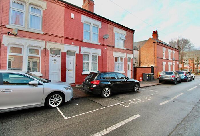 3 Bedroom Terraced House For Sale In Percival Street, Leicester, Leicestershire, LE5