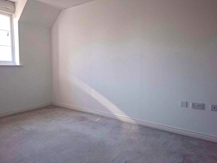 2 Bedroom Apartment To Rent In Woodley Green, Witney, Oxfordshire, OX28