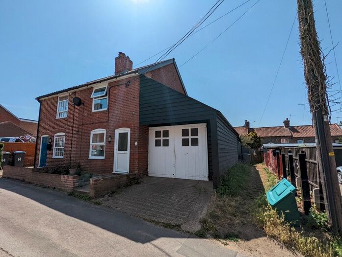 2 Bedroom Cottage To Rent In Prospect Place, Leiston, IP16