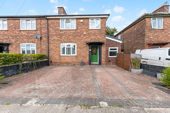 3 Bedroom Semi-Detached House For Sale In Elston Avenue, Newton-Le-Willows, WA12