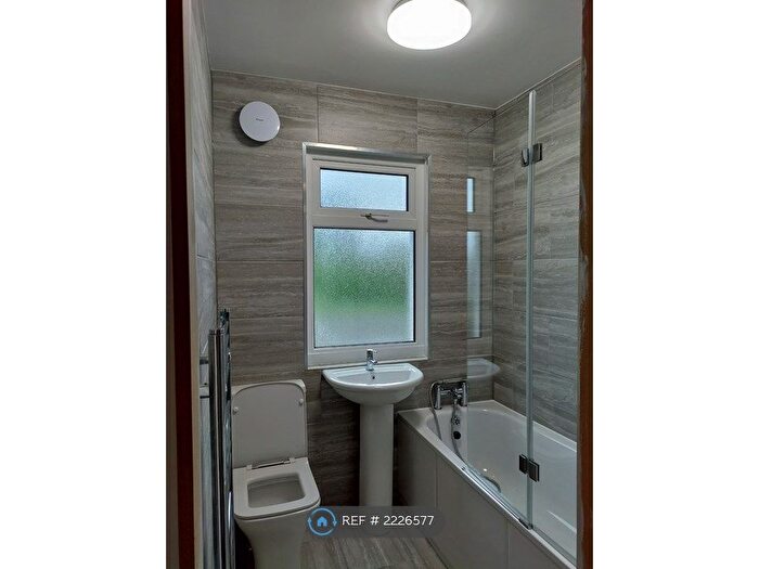 3 Bedroom Terraced House To Rent In Sewall Highway, Coventry, CV2