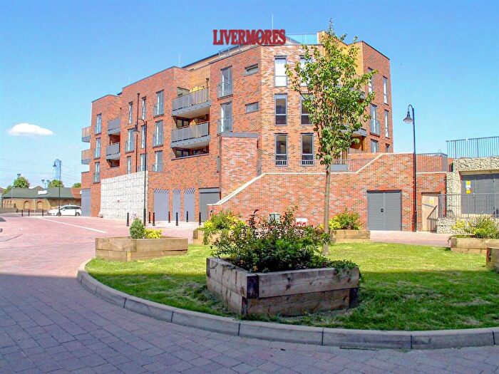1 Bedroom Apartment To Rent In Townhall Square, Crayford, Kent, DA1