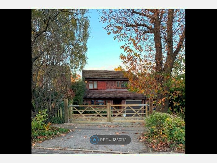 4 Bedroom Detached House To Rent In Marlow Copse, Chatham, ME5