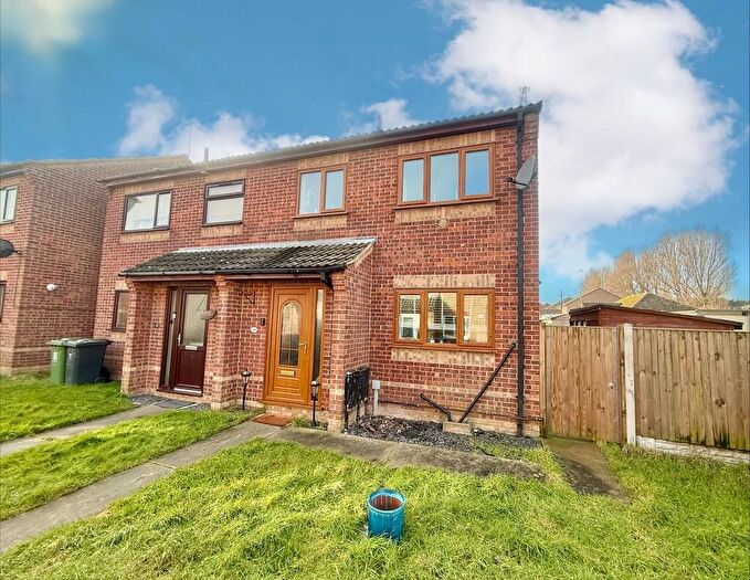 3 Bedroom Semi-Detached House For Sale In Wright Close, Caister-on-sea, NR30