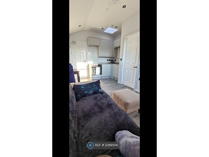 1 Bedroom Flat To Rent In Norfolk House, Bristol, BS2