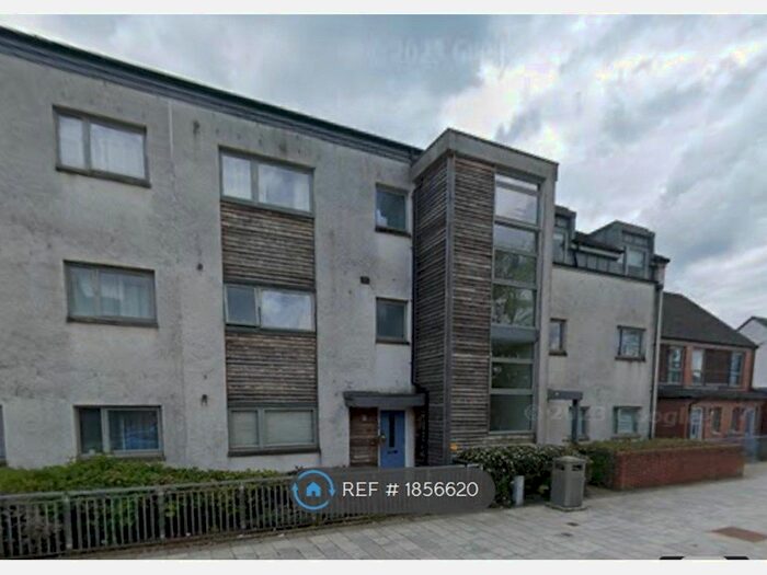 2 Bedroom Flat To Rent In Drip Road, Stirling, FK8