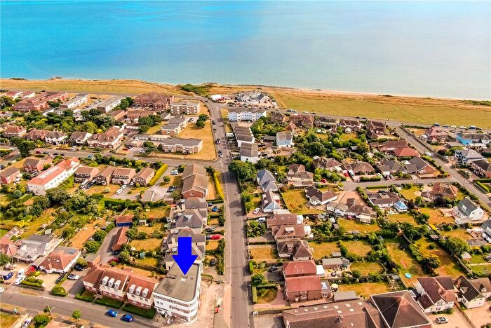 1 Bedroom Flat For Sale In Seaward Avenue, Barton On Sea, New Milton, Hampshire, BH25