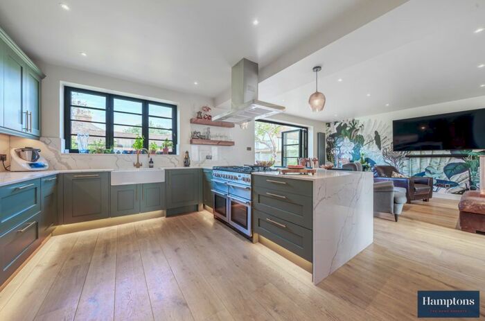 4 Bedroom Detached House To Rent In Worple Road, Epsom, KT18