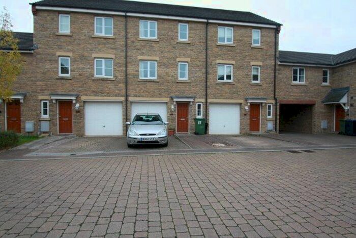 3 Bedroom Terraced House To Rent In Middle Leaze, Chippenham, SN14