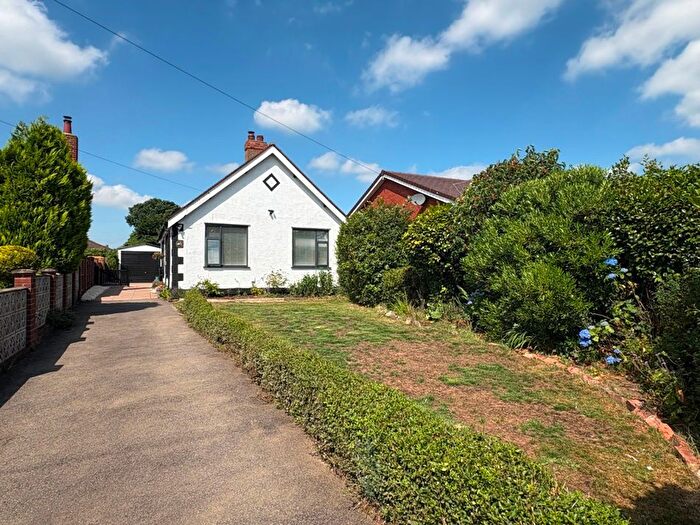 2 Bedroom Detached Bungalow For Sale In Thorpe Street, Burntwood, WS7