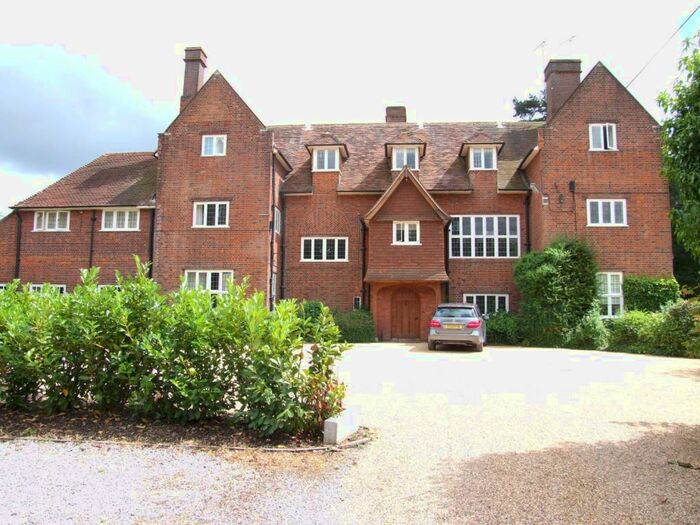 Studio To Rent In Hunts Lane, Taplow, Maidenhead, SL6