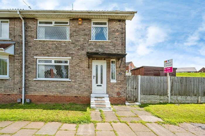 3 Bedroom Semi-Detached House For Sale In Broomhouse Lane, Edlington, Doncaster, DN12