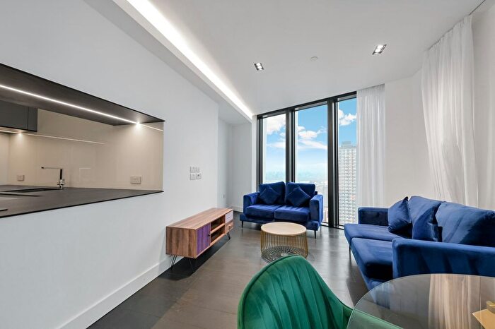 2 Bedroom Flat To Rent In Amory Tower, Marsh Wall, E14