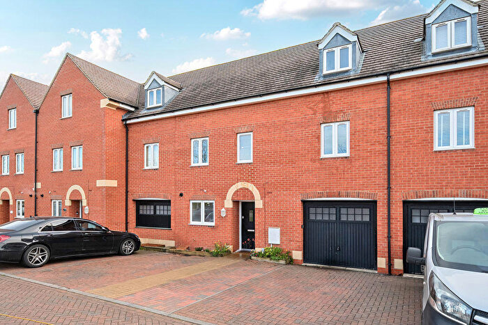 4 Bedroom Terraced House For Sale In Carmichael Drive, New Cardington, MK42