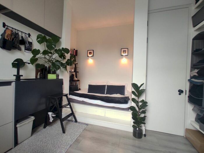 Studio To Rent In Claremont Road, London, W9