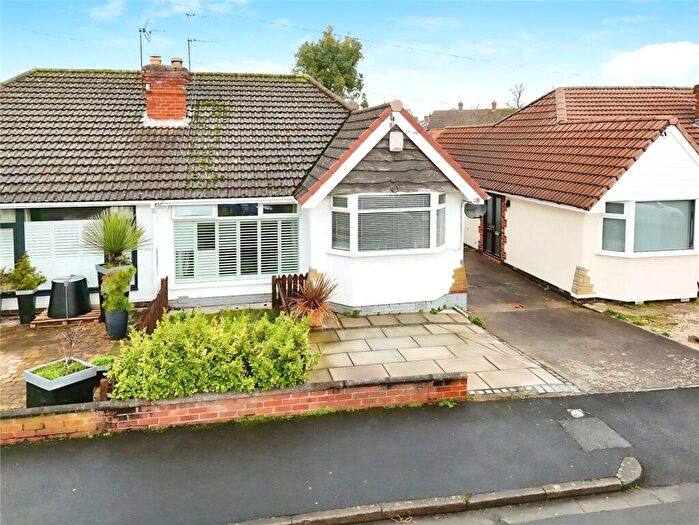 2 Bedroom Bungalow For Sale In Colemere Drive, Thingwall, Wirral, CH61
