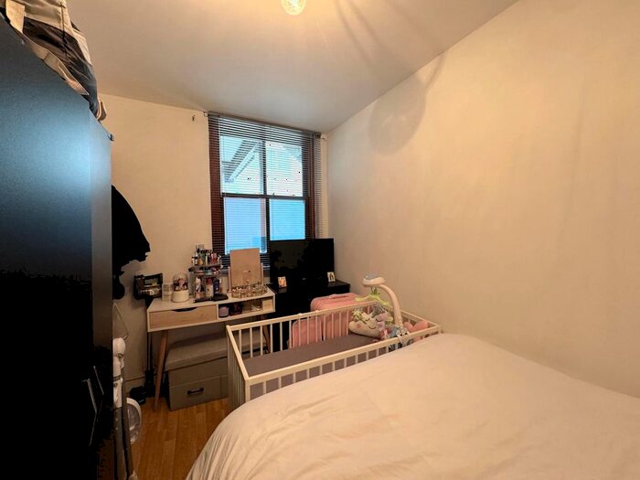 1 Bedroom Flat To Rent In Hendon Lane, Finchley, N3
