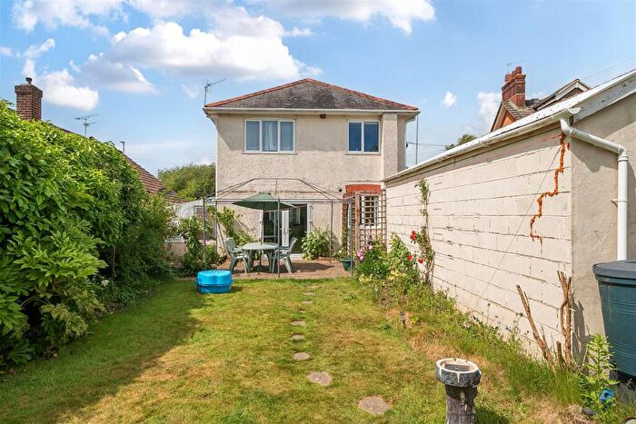 3 Bedroom Detached House For Sale In Leigh Road, Wimborne, BH21