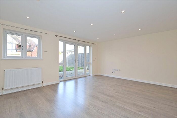 4 Bedroom Semi-Detached House To Rent In Kings Road, West End, Woking, Surrey, GU24