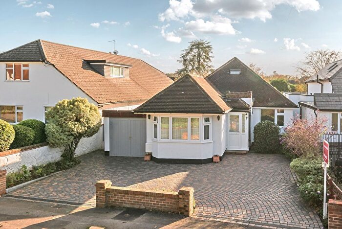 4 Bedroom Bungalow For Sale In Walton Lane, Weybridge, KT13