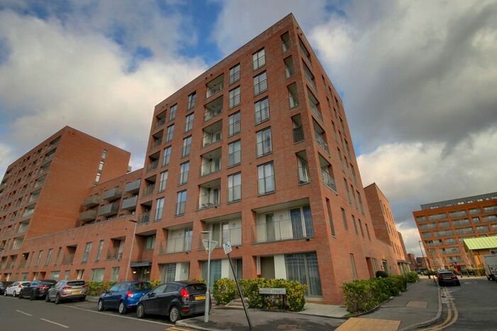 1 Bedroom Flat To Rent In Edwin Street, Canning Town, E16