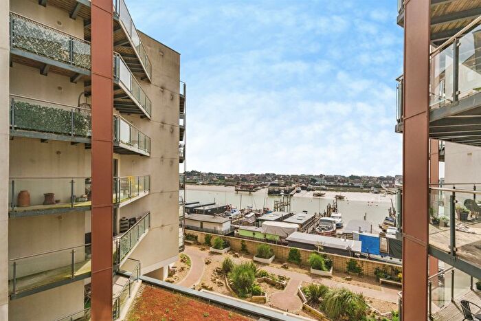 1 Bedroom Flat For Sale In Brighton Road, Shoreham-By-Sea, BN43