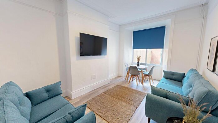 4 Bedroom House To Rent In Cheltenham Terrace, NE6