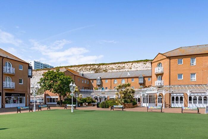 1 Bedroom Apartment For Sale In Starboard Court, Brighton Marina Village, Brighton, BN2