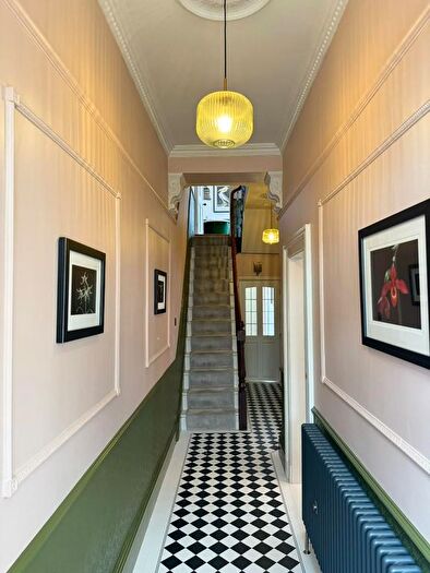 5 Bedroom Semi-detached House For Sale In Cromwell Road, Stretford, M32