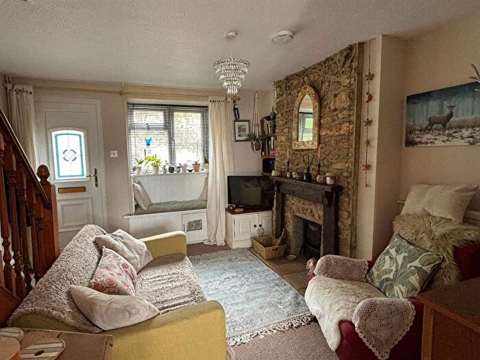 2 Bedroom Cottage For Sale In West Street, Crewkerne- Two Bedrooms, TA18