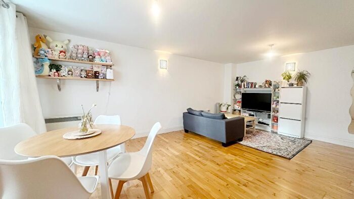 1 Bedroom Flat To Rent In Westport Street, Limehouse, London, E1