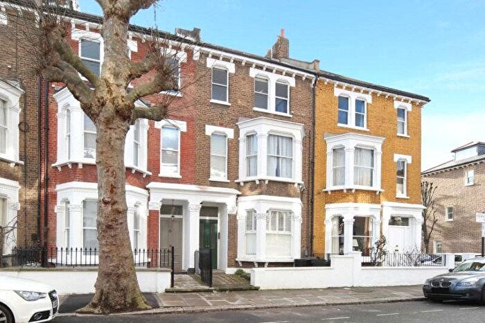 1 Bedroom Flat To Rent In Sterndale Road, Brook Green, London, W14