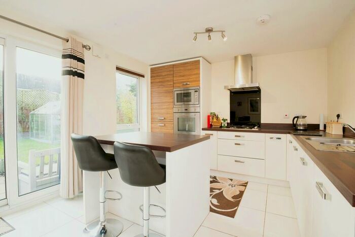 4 Bedroom Detached House To Rent In Bartley Wilson Way, CF11