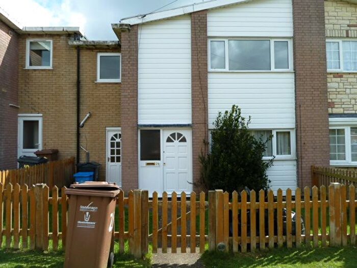 3 Bedroom Semi Detached House To Rent In Medalls Path, Stevenage, SG2