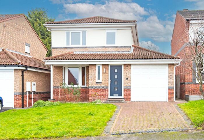 3 Bedroom Detached House For Sale In Swalebank Close, Chesterfield, S40